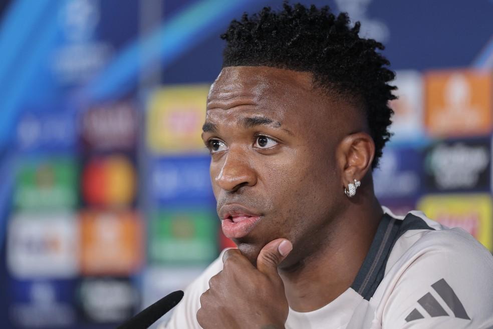 Vinícius Júnior em entrevista coletiva no Real Madrid