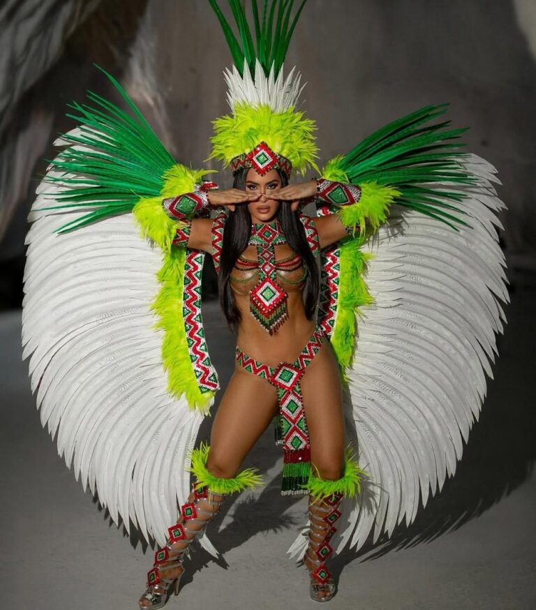 Isabelle Nogueira brilha como musa da Grande Rio na Sapucaí e celebra o carnaval