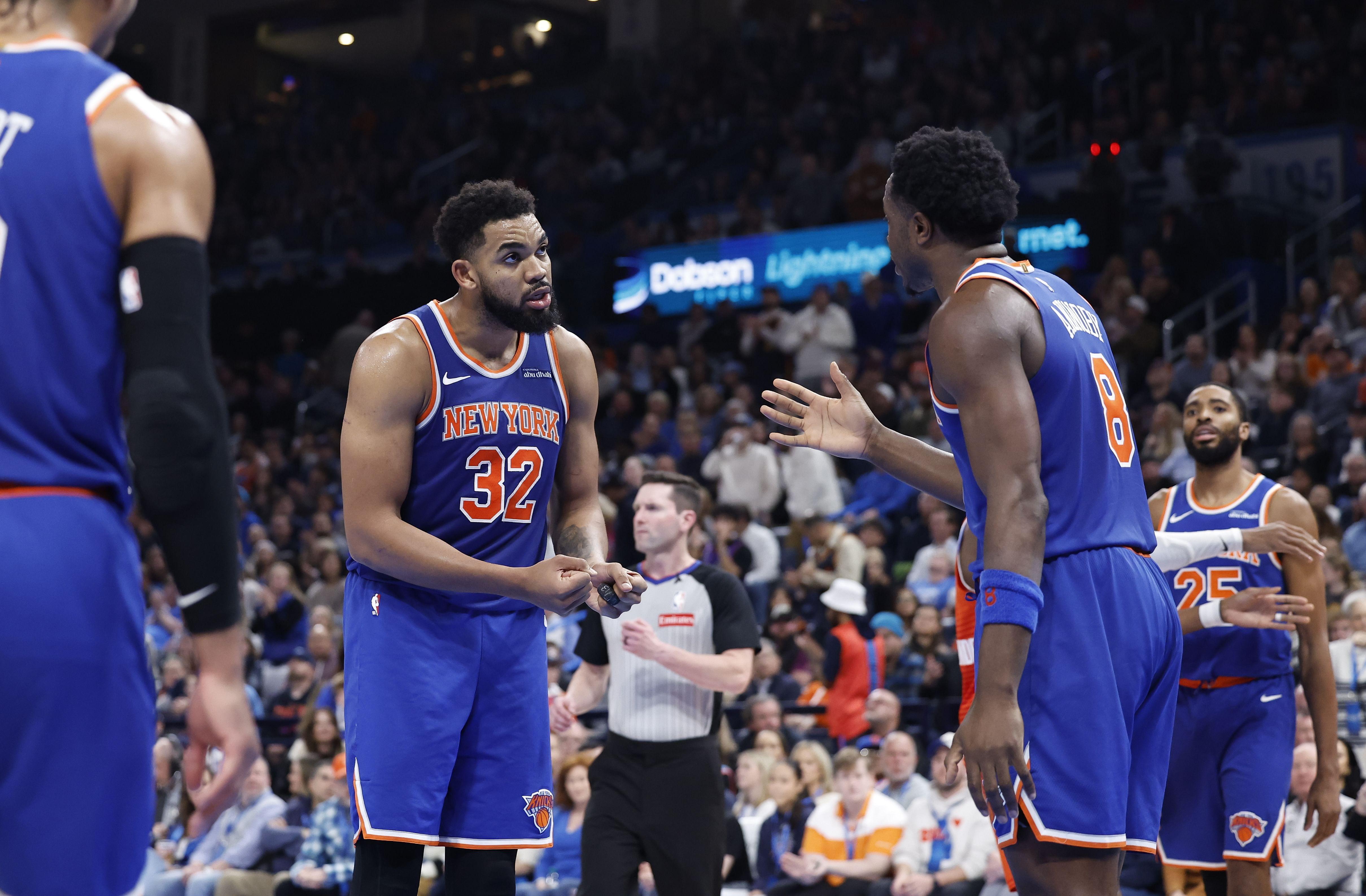 New York Knicks em ação contra Oklahoma City Thunder