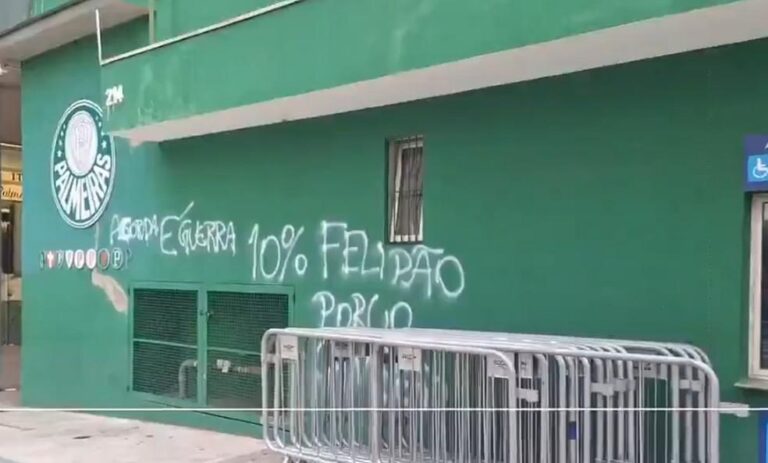 Vandalismo e Protestos: Muros do Palmeiras Pichados Após Derrota para o Corinthians