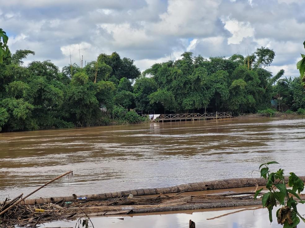 Rio Acre na região da quarta ponte em Rio Branco