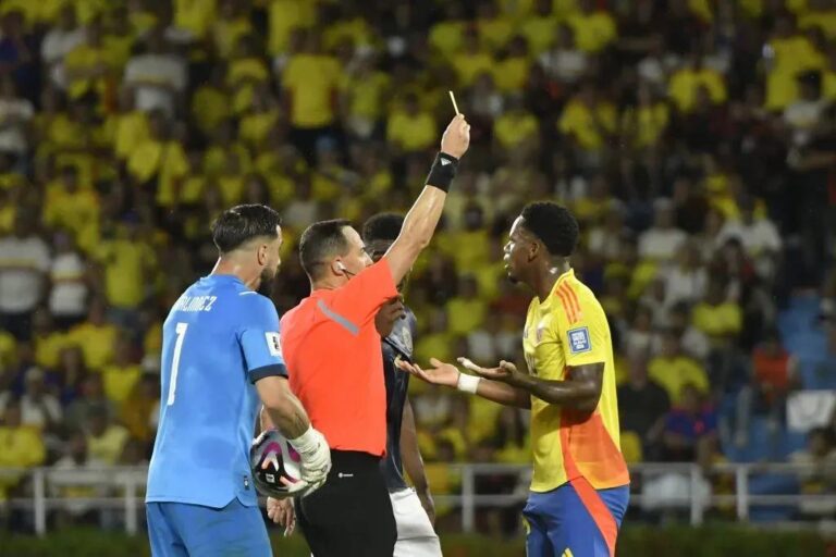 Ausência de Jhon Durán marca jogo entre Seleção da Colômbia e Brasil nas Eliminatórias