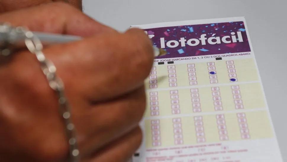 Volante de aposta Lotofácil