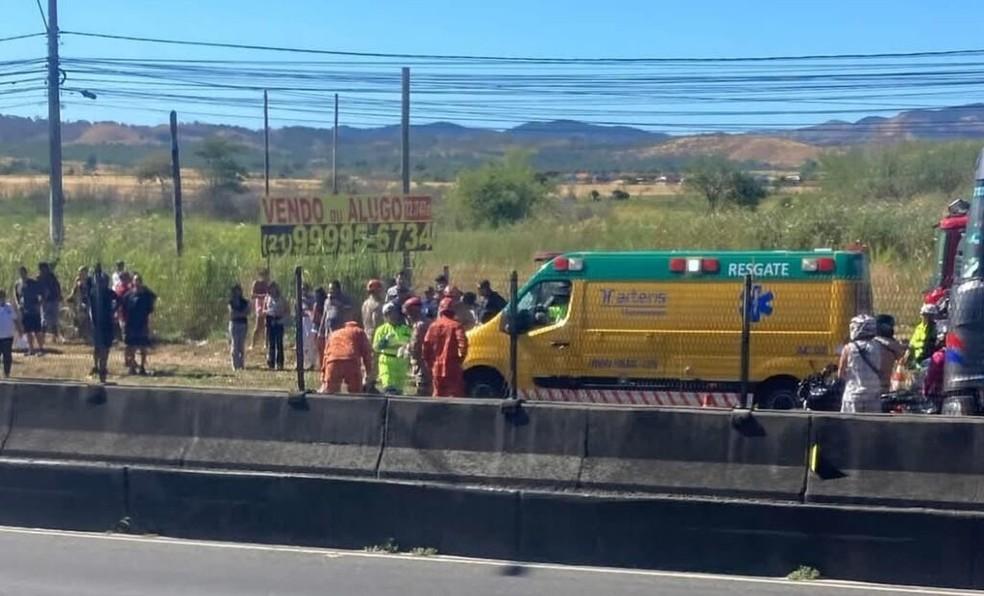 Pista ficou fechada na BR 101, em Itaboraí