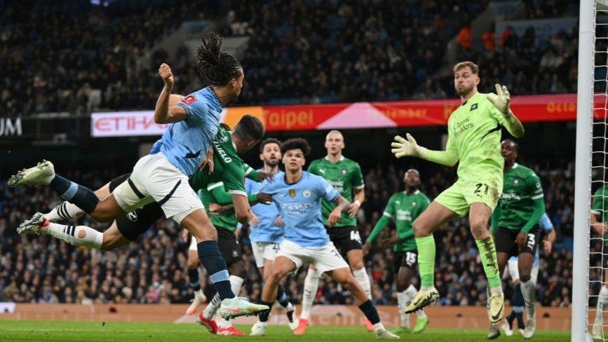Plymouth jogando no Etihad Stadium