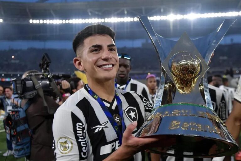 Thiago Almada Brilha em Argentina x Brasil e Botafogo Avança na Renovação de Savarino
