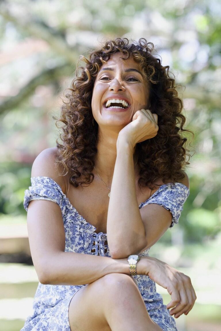 Camila Pitanga Retorna à Globo em “Dona de Mim” e Celebra o Convite com Emoção