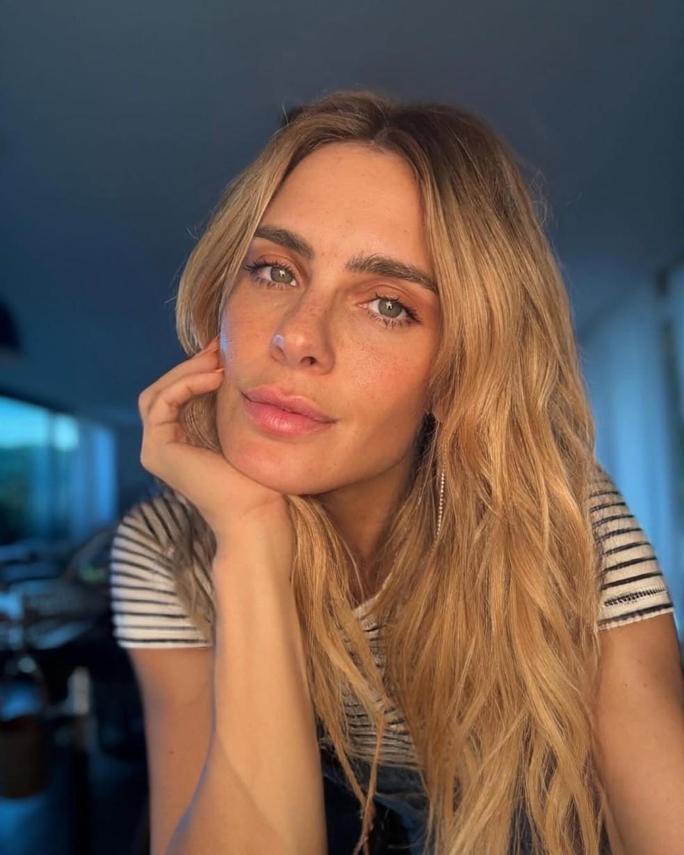 Carolina Dieckmann explicou a verdadeira intenção ao interagir com os seguidores