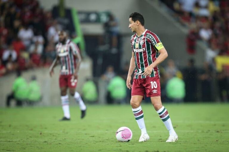 Jorge Sampaoli em pauta: Fluminense busca novo técnico após demissão de Mano Menezes