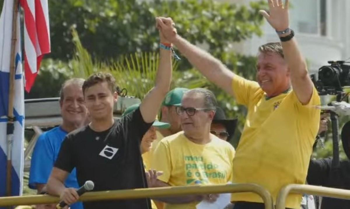 Nikolas discursou ao lado do ex-presidente Jair Bolsonaro em ato em Copacabana, no Rio de Janeiro.