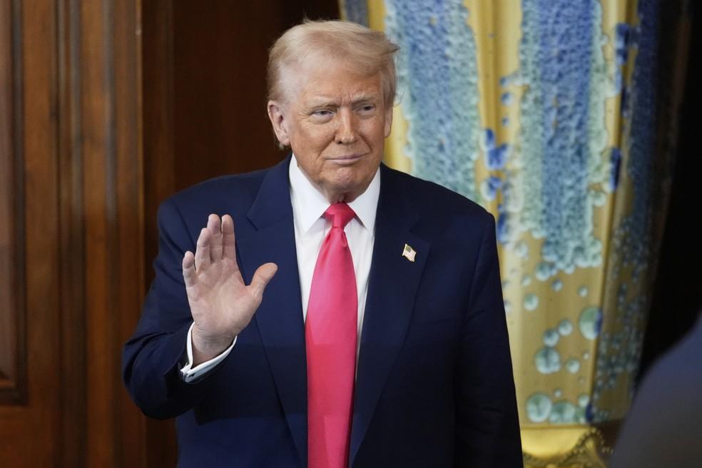 Trump assina decreto sobre reforma eleitoral