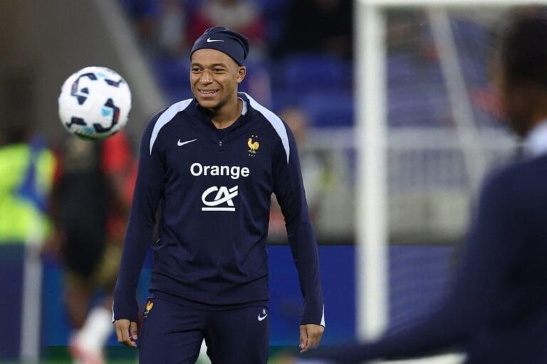 Mbappé Reflete sobre Cortes e Almeja Título na Copa do Mundo de 2026