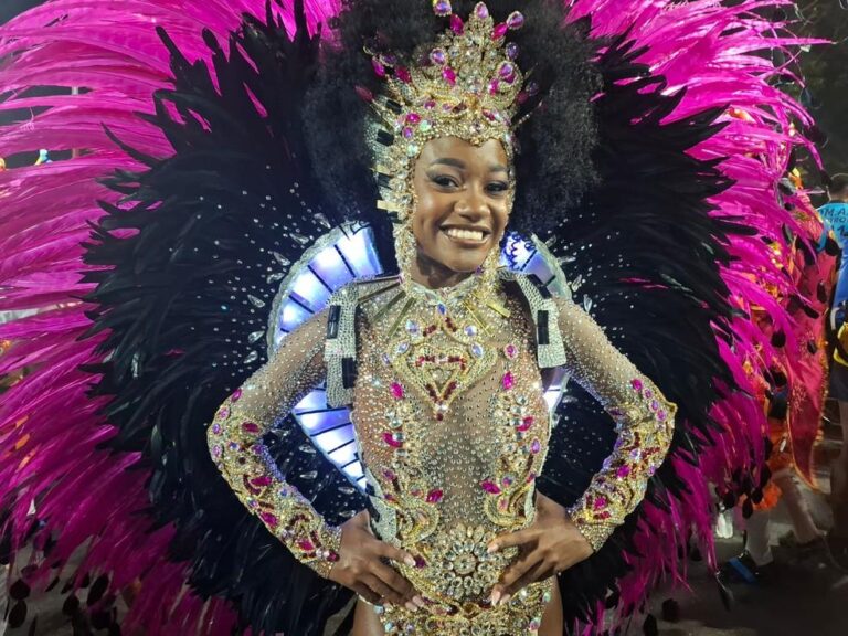 Lorena Raissa: A Rainha de Bateria da Beija-Flor Celebra a Maioridade e a Gravidez na Sapucaí