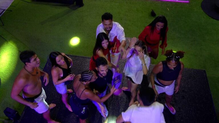 João Pedro é Recebido com Gritos na Festa da Líder Vitória Strada no BBB 25