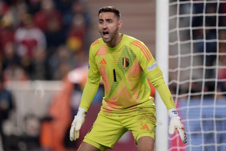 Goleiro Koen Casteels Renuncia à Seleção da Bélgica em Protesto Contra Retorno de Courtois