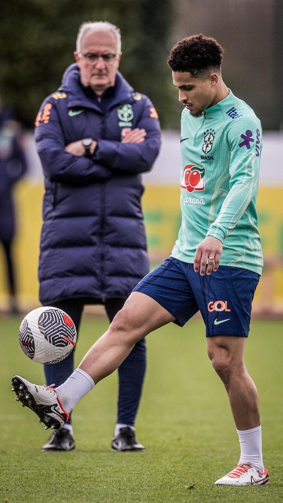 João Gomes é uma das novidades de Dorival Júnior na Seleção