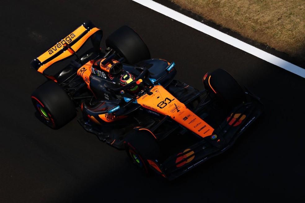 Oscar Piastri faz a pole position para o GP da China