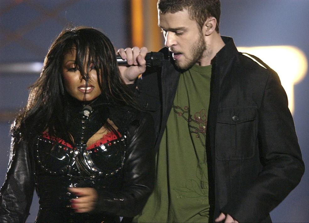 Janet Jackson e Justin Timberlake no Super Bowl 2004