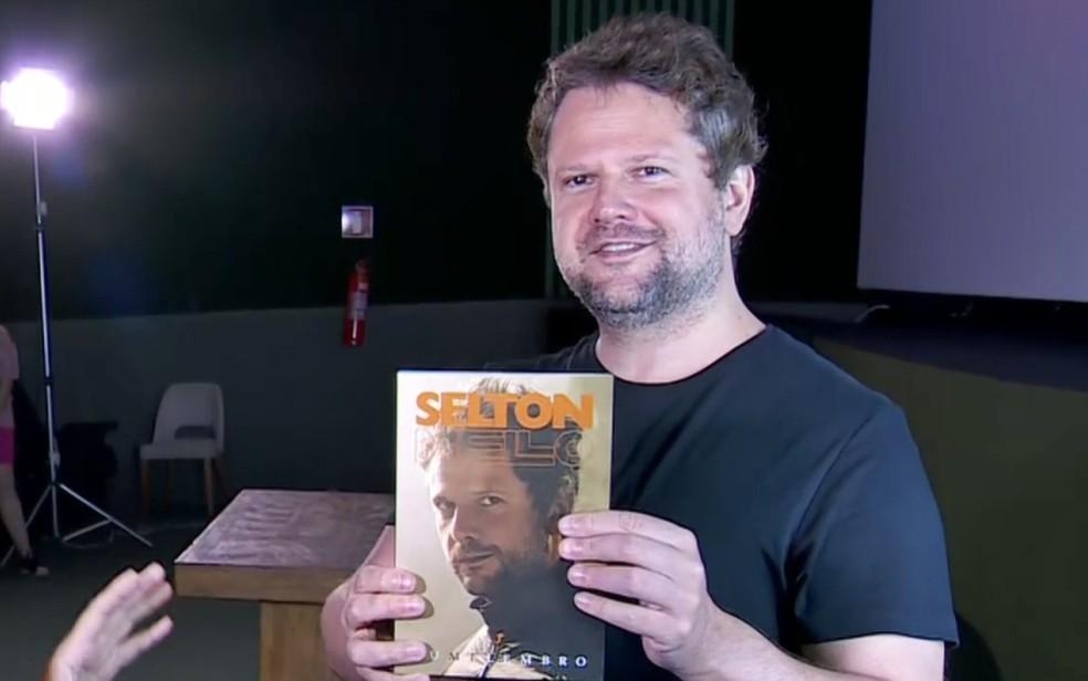 Ator Selton Mello lança biografia 'Eu me lembro' em Passos e Nepomuceno neste fim de semana