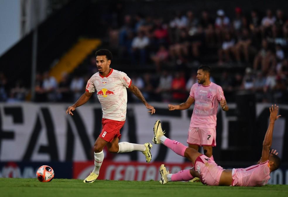 Lucas Evangelista em Bragantino x Velo Clube