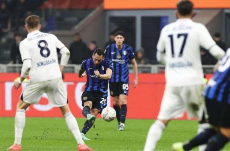 Napoli e Inter de Milão: O Confronto Decisivo pela Liderança da Serie A