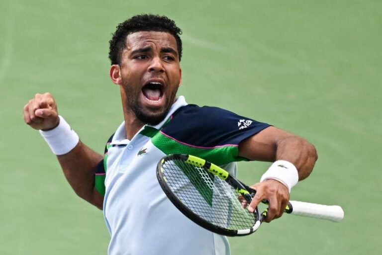 Arthur Fils avança nos oitavos de final do Masters 1000 de Miami após vencer Tiafoe