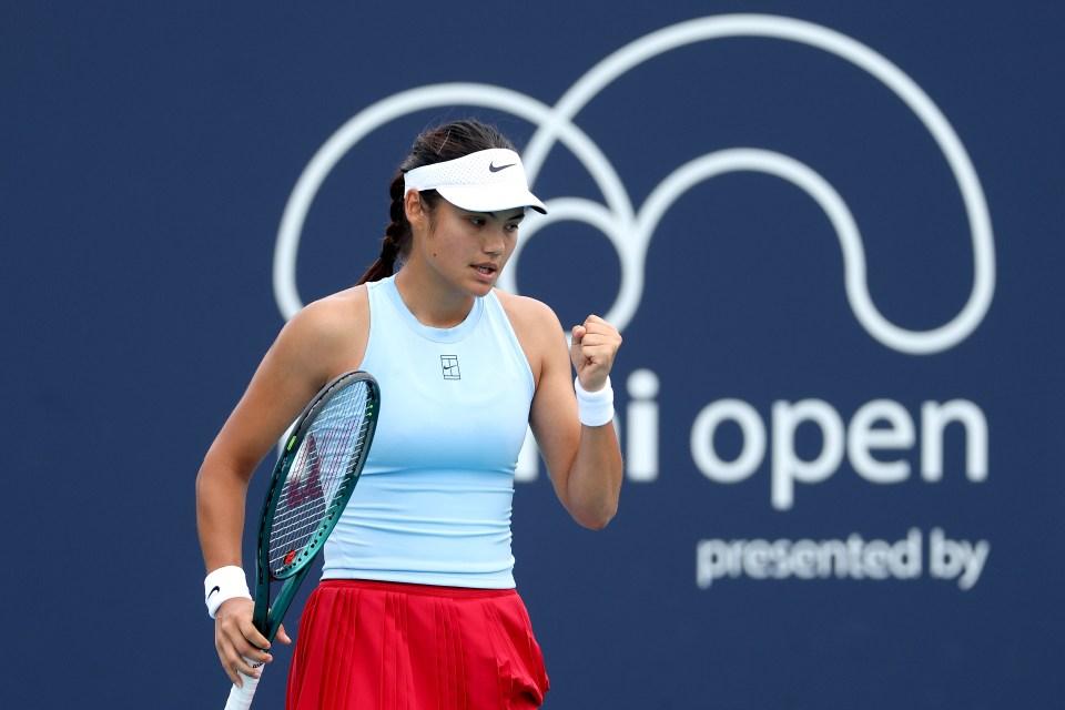 Raducanu avança para as quartas de final no Miami Open