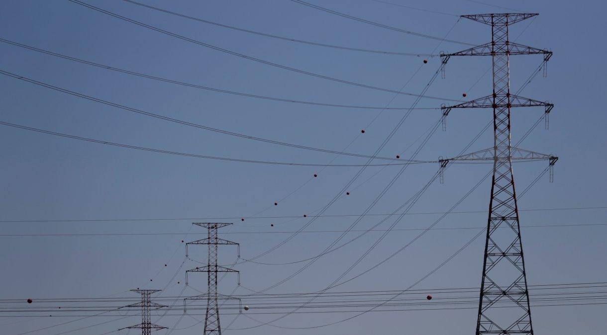 Conta de luz deve ter tarifa adicional em maio.