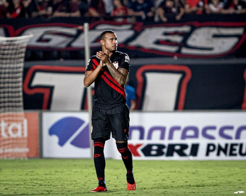 João Maistro deve ser titular na semifinal do Goianão