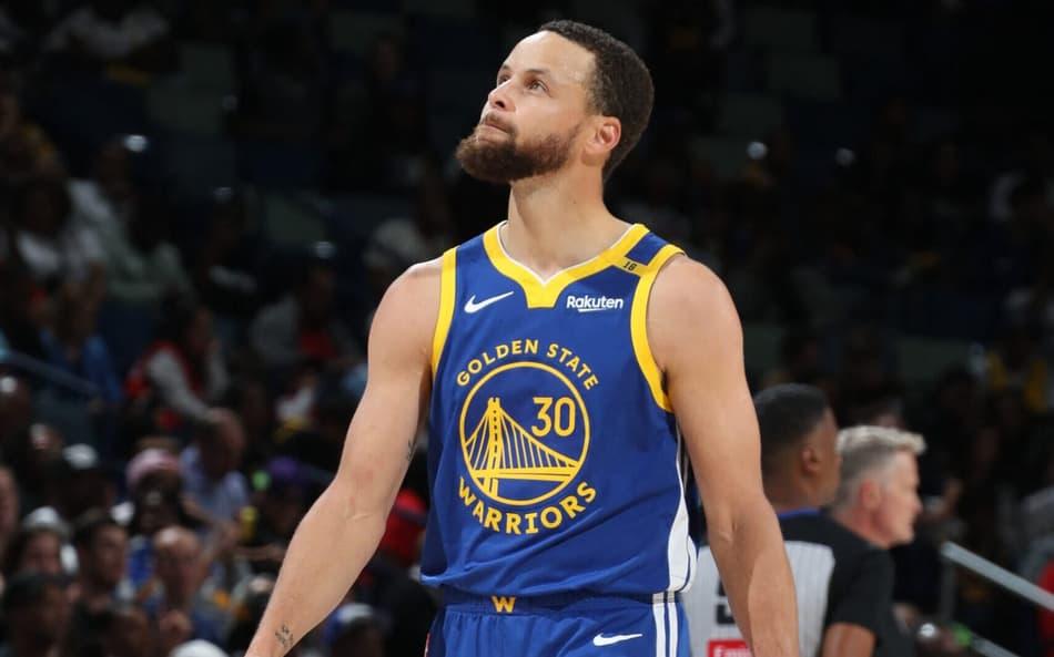 Stephen Curry em ação pelo Golden State Warriors