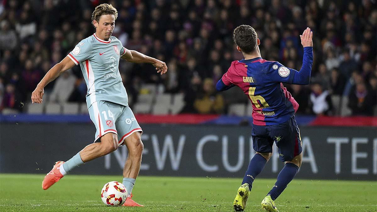 Marcos Llorente na jogada do terceiro gol do Atlético (4-4).