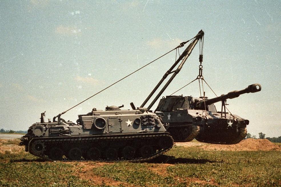 Veículo blindado M88 Hercules do Exército dos EUA