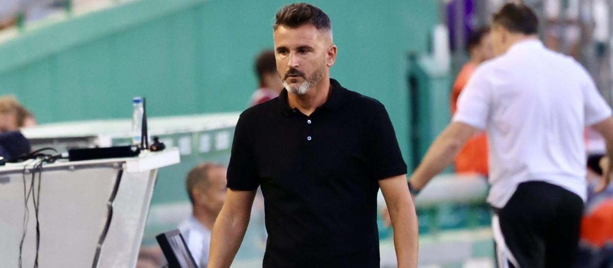 Iván Ania durante um jogo