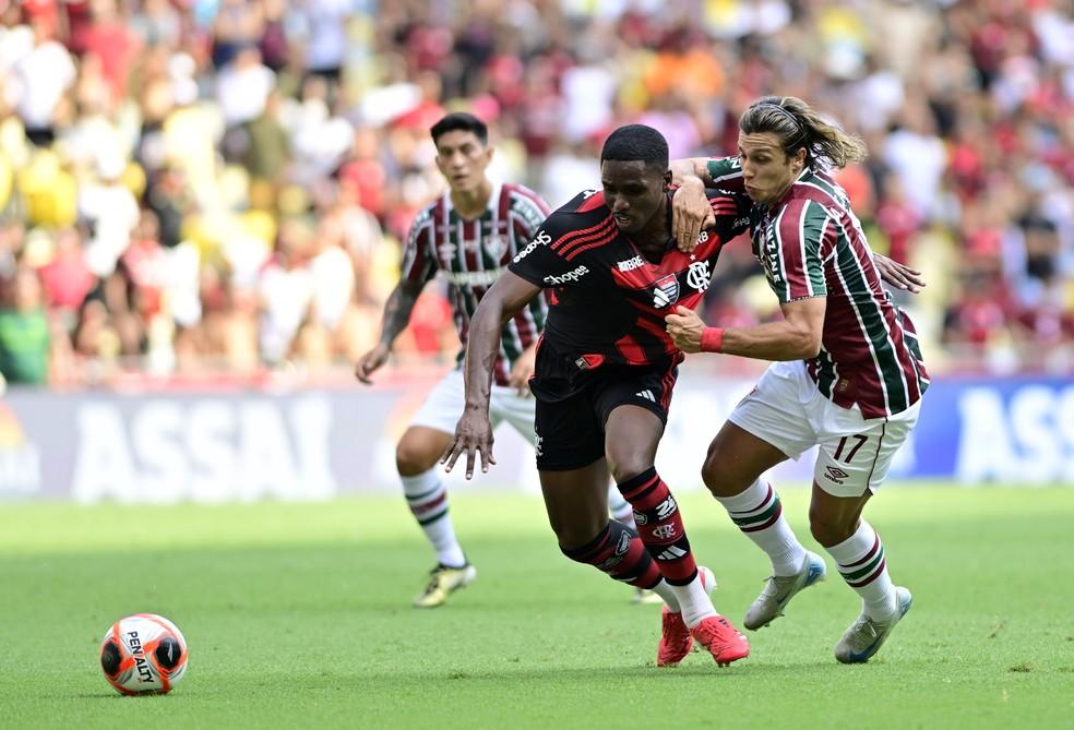 Evertton Araújo e Canobbio em Fluminense x Flamengo