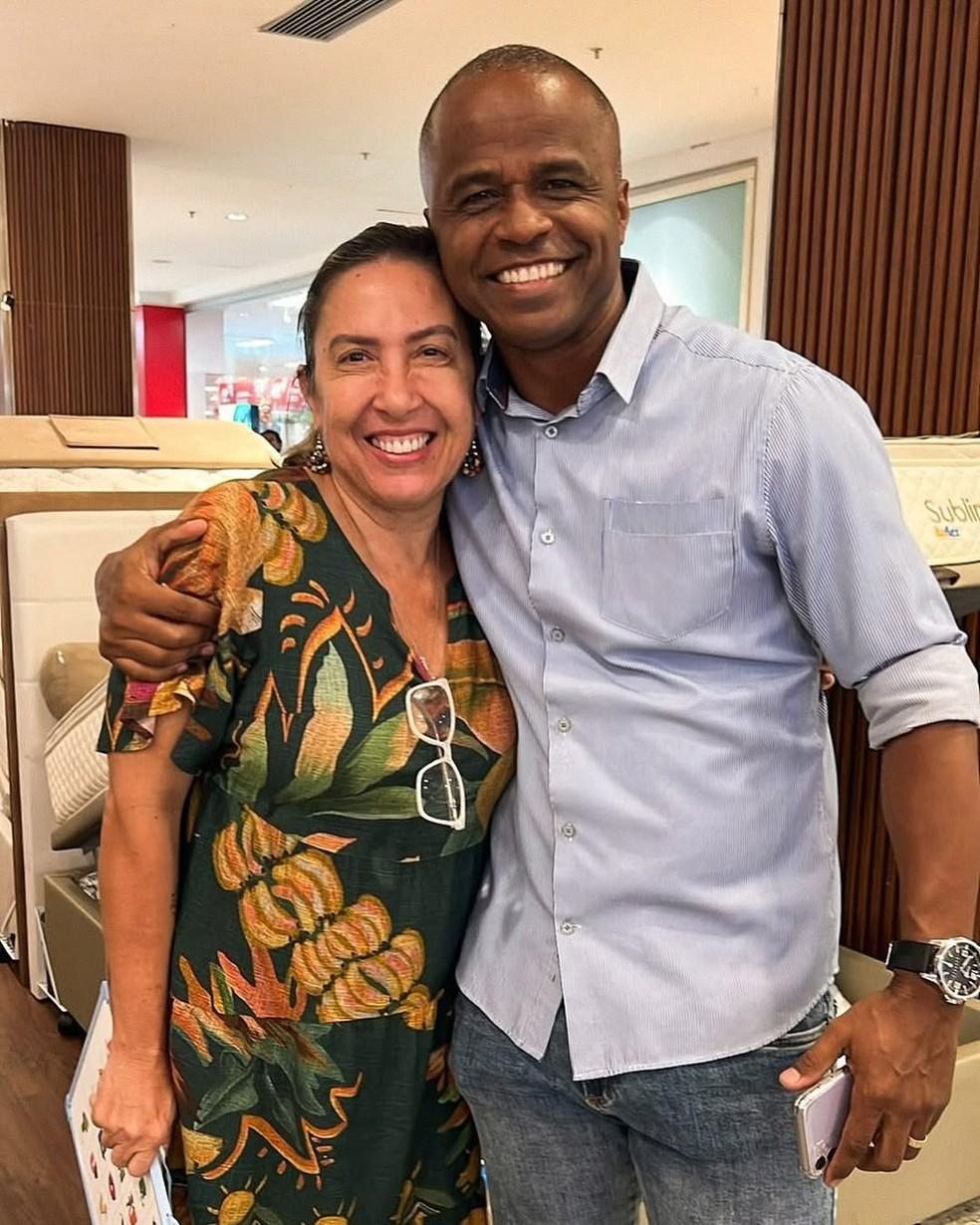 Filho de Vilma encontra a mãe de Eva do BBB 25