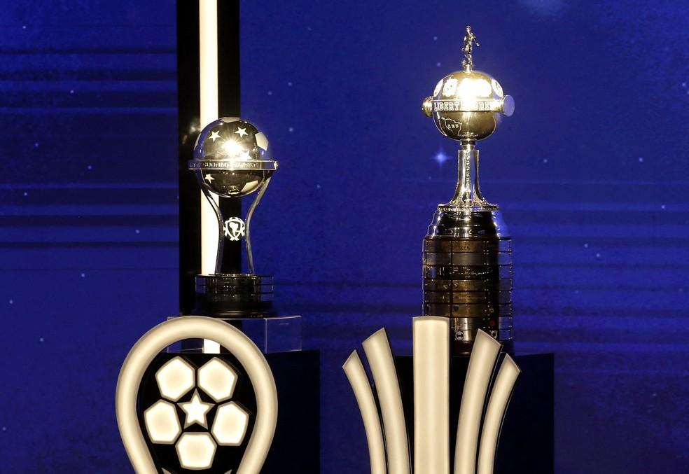 Troféus da Libertadores e Sul-Americana