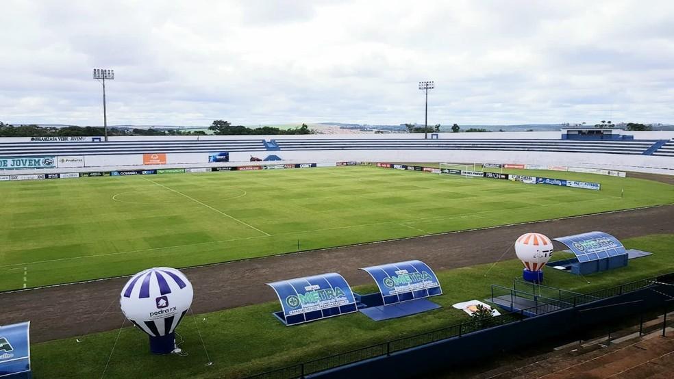 Estádio Arapucão recebe Jataiense x Vila nova