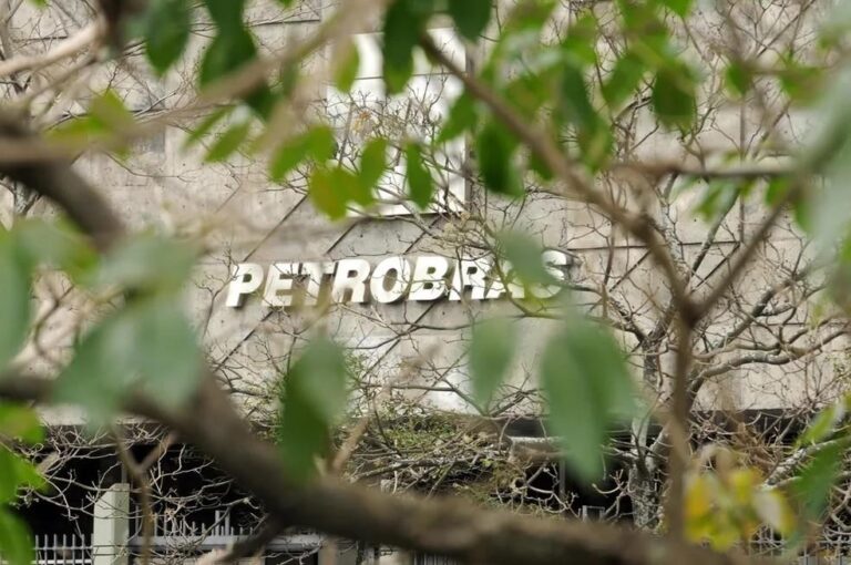 Petrobras Anuncia Pagamento de R$ 17,1 Bilhões em Proventos