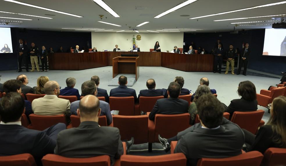 1ª Turma do STF analisa denúncia do golpe