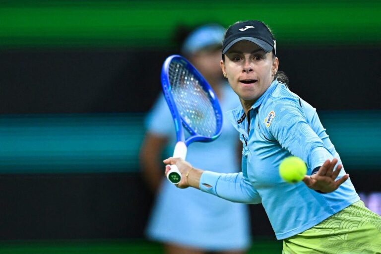Magda Linette Enfrenta Coco Gauff no Turnê WTA Miami: Um Grande Desafio!