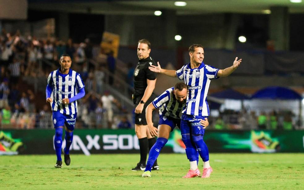 CSA x Tuna Luso, no Rei Pelé; Cachoeira comemora