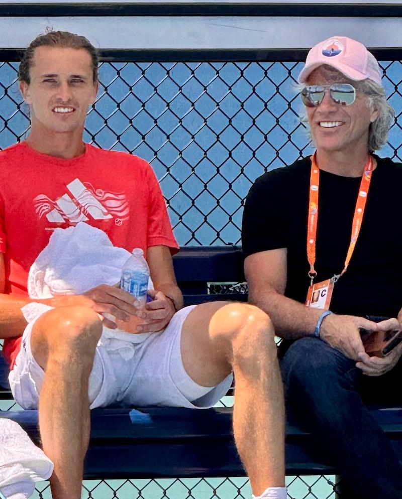 Alexander Zverev durante sessão de prática no Miami Open