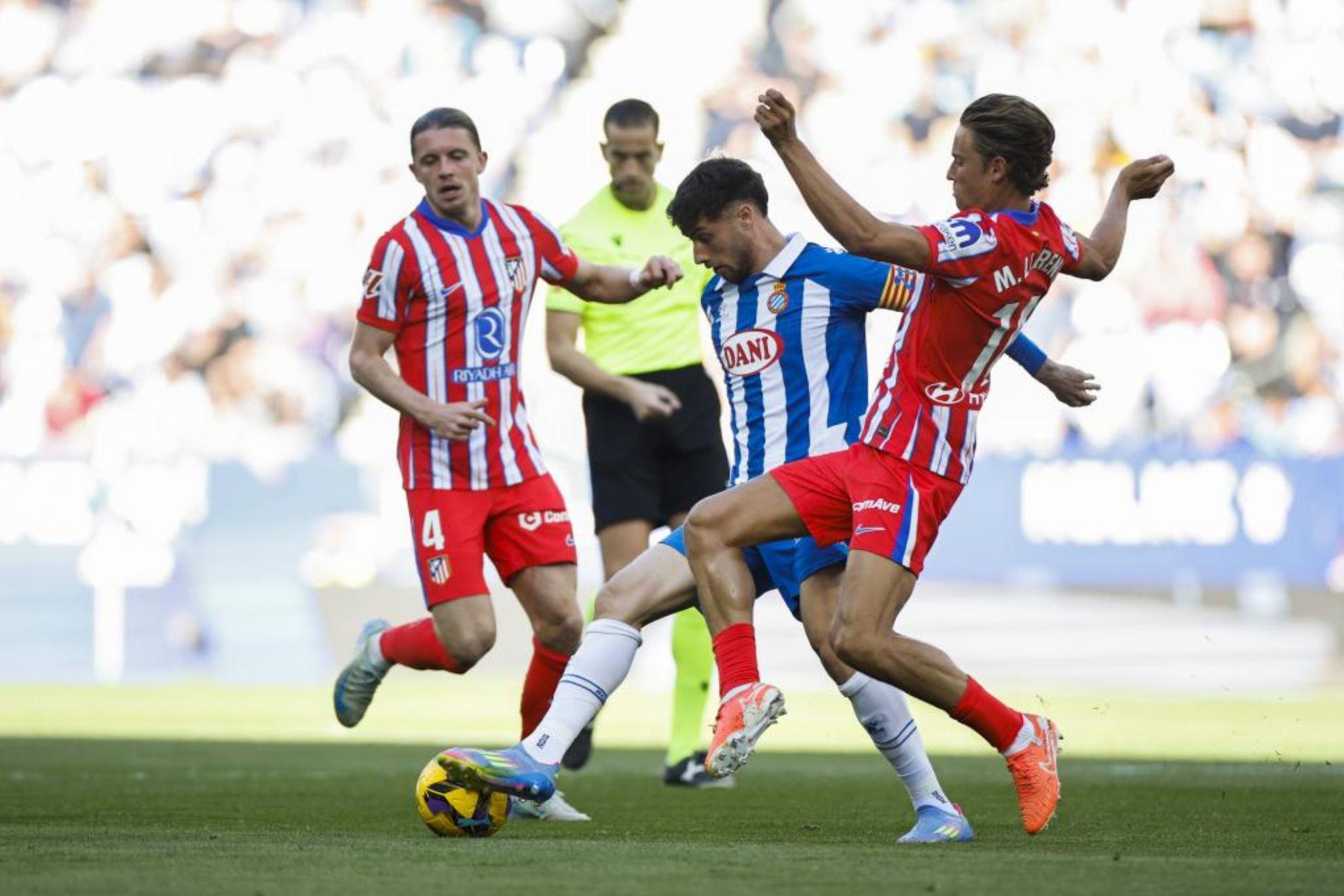 Espanyol e Atlético durante a partida