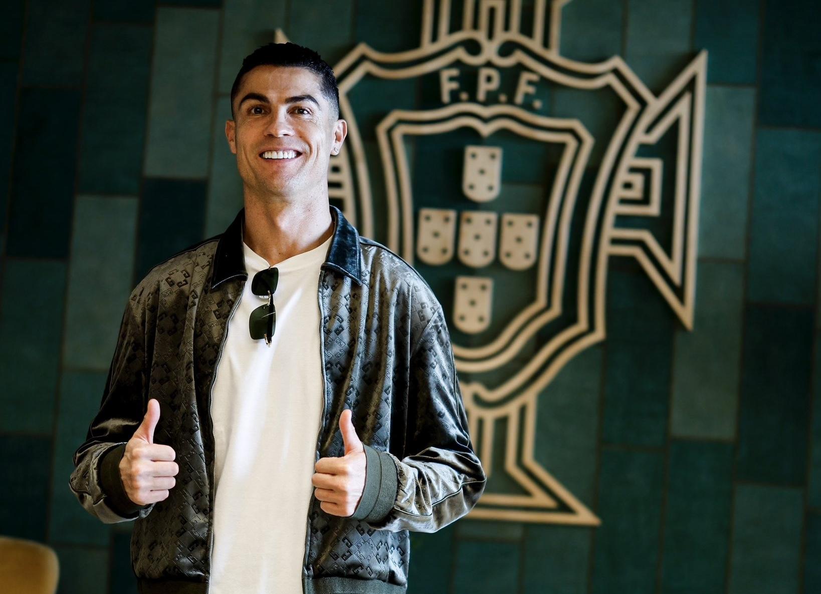 Cristiano Ronaldo durante treino da seleção portuguesa
