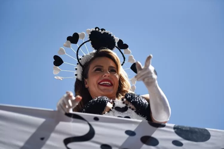 Cordão da Bola Preta Arrasta Multidão com Estrelas do Carnaval em 2025