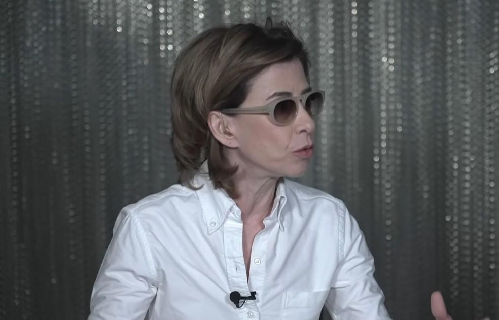 Fernanda Torres diz que pretende dormir após Oscar e explica óculos escuros em coletiva