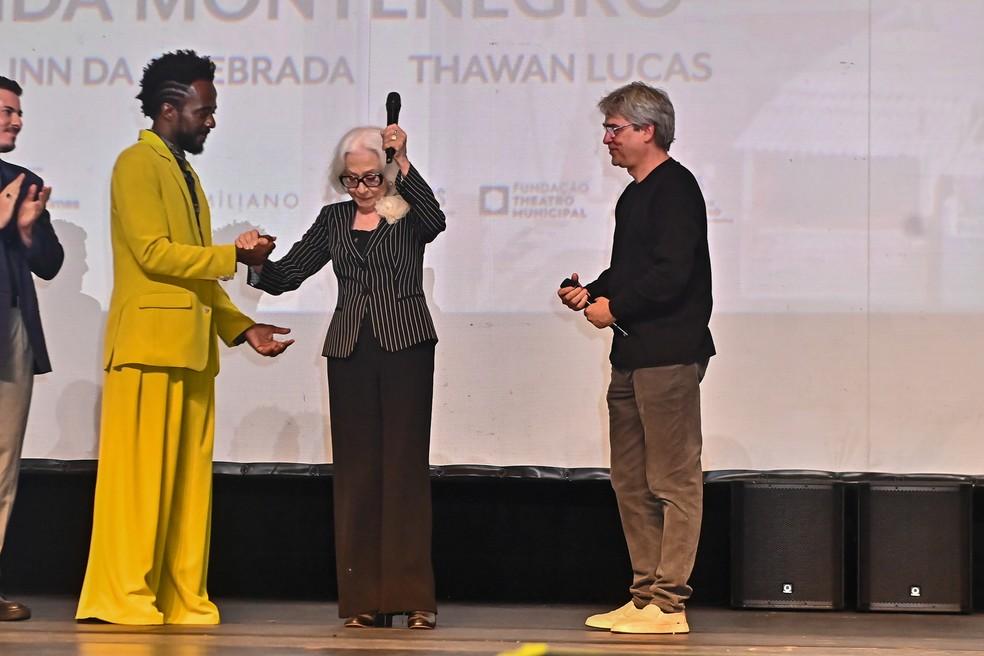 Fernanda Montenegro e Andrucha Waddington em pré-estreia em São Paulo do filme 'Vitória'