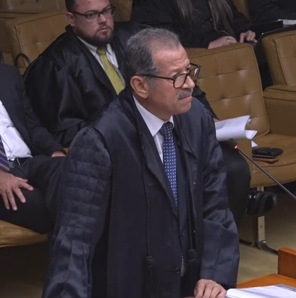 Desembargador aposentado Sebastião Reis Coelho fala no STF em defesa de julgado pelos atos golpistas do 8 de janeiro