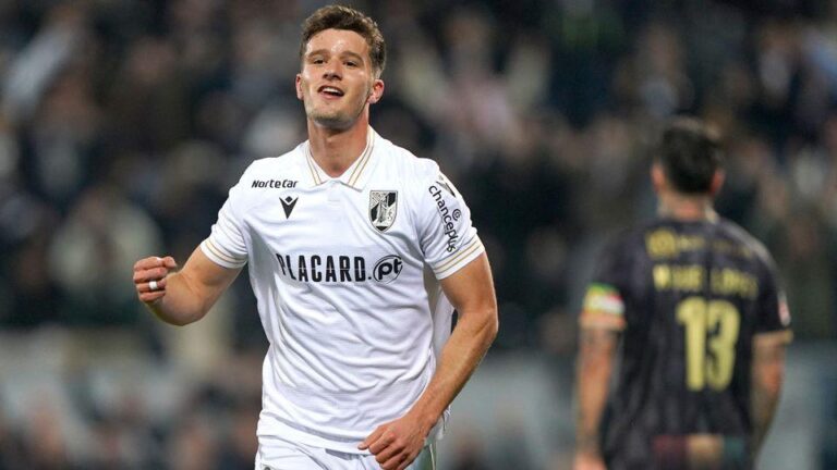 Vitória de Guimarães vence Estrela da Amadora e se aproxima do 5º lugar