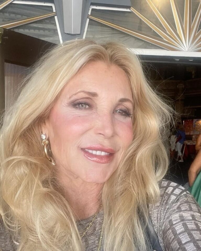 Morre atriz Pamela Bach, ex-esposa de David Hasselhoff, aos 62 anos